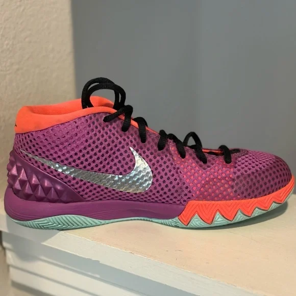Nike Kyrie 1 Purple (GS) Easter Basketball Sneakers 717219-508 Youth Size 4.5Y - Picture 2 of 9